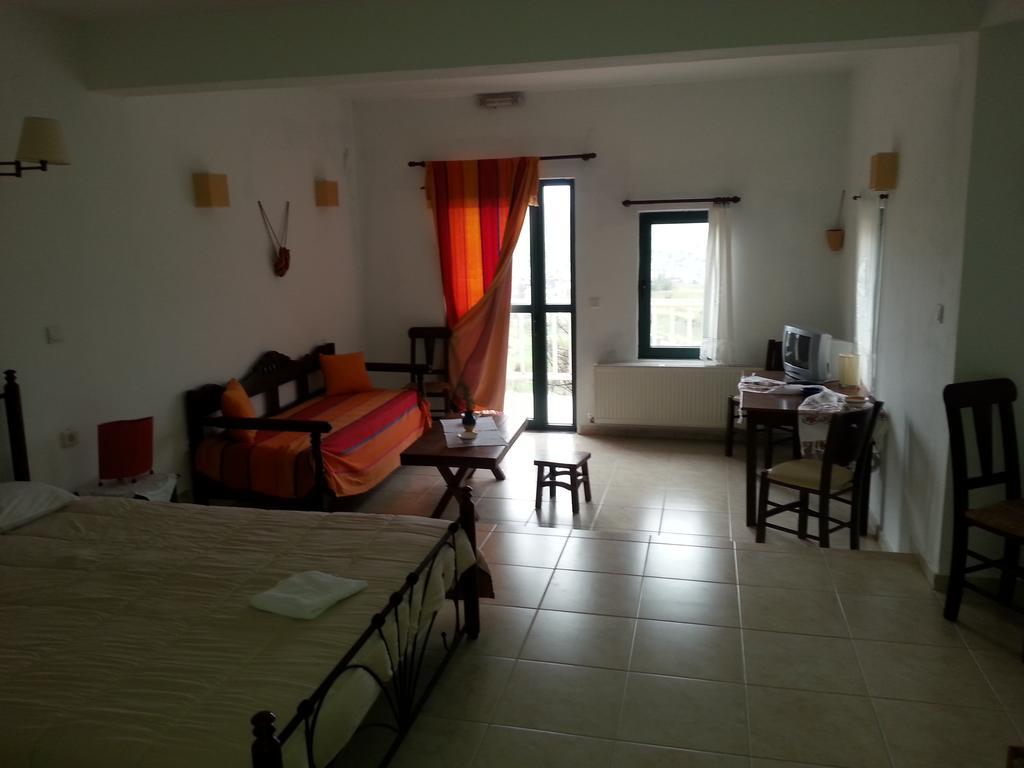 Lasinthos Eco Park Agios Georgios  Kamer foto